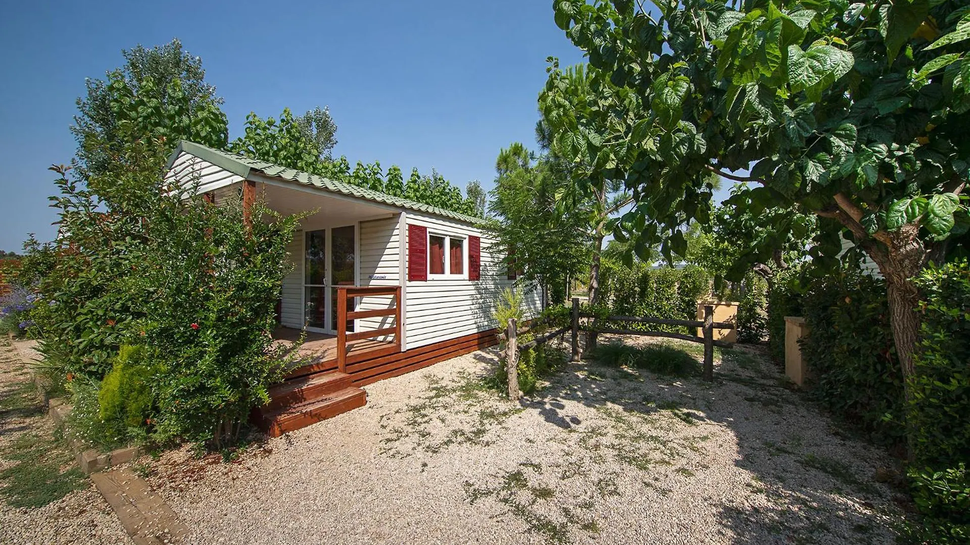 Camping Els Ports Arnes Campsite